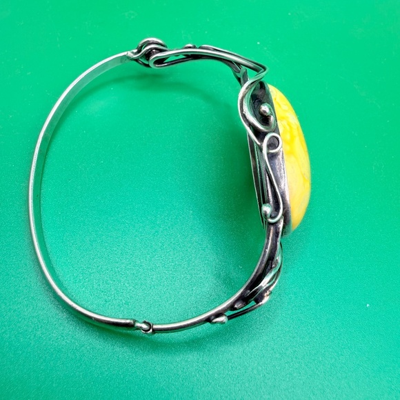 Egg Yolk Amber Set - Picture 4 of 13